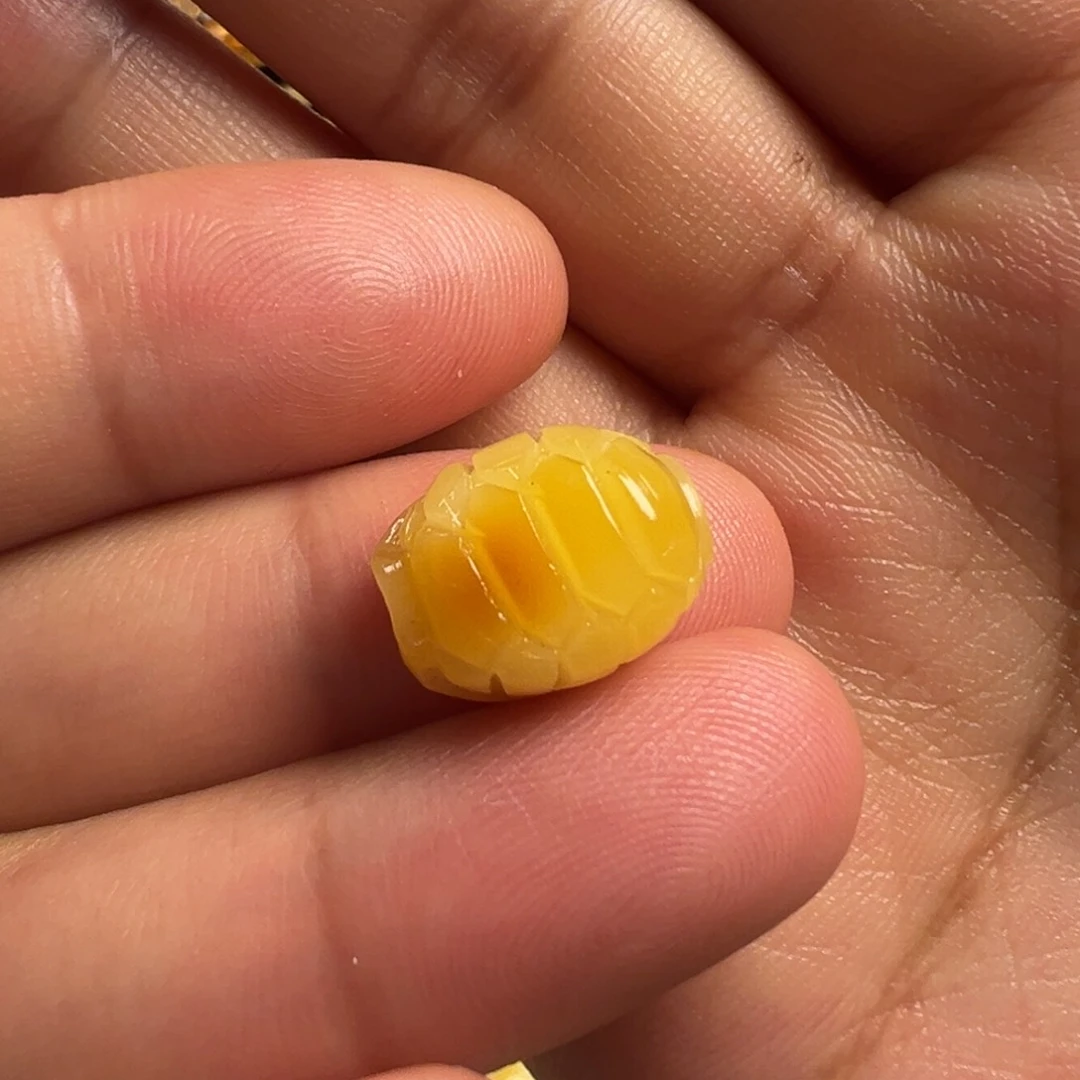 蜜蜡颈饰未镶嵌富甲
