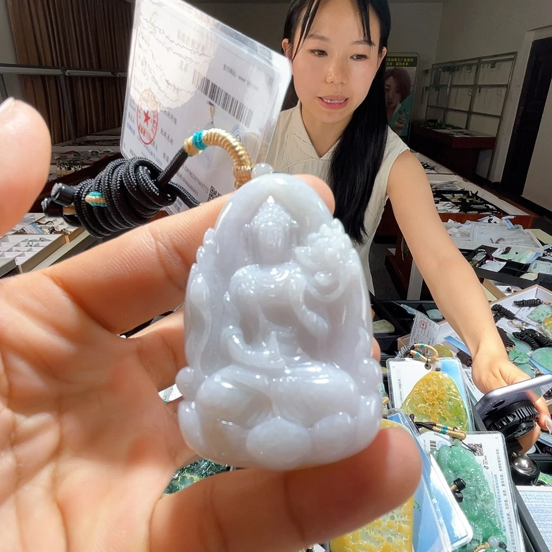 翡翠未镶嵌颈饰一