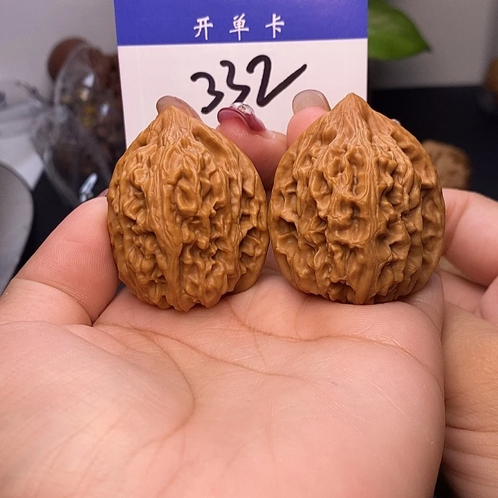 桃核吊坠老树鸡心38无刀痕s