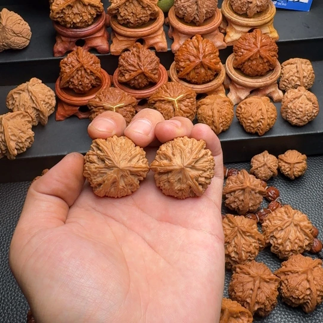 小***包文玩核桃把件文山三棱全品
