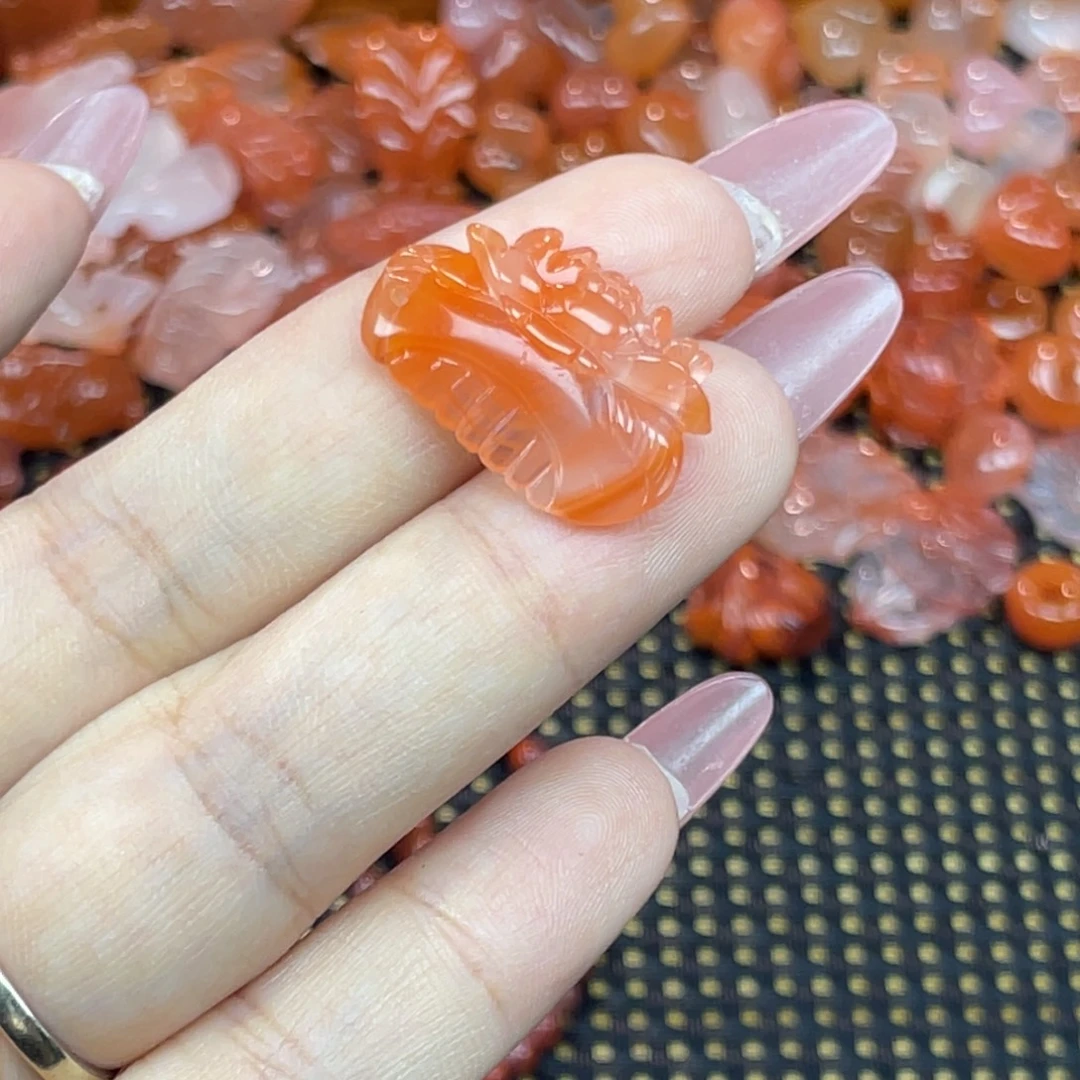 南红玛瑙未镶嵌配饰梳子