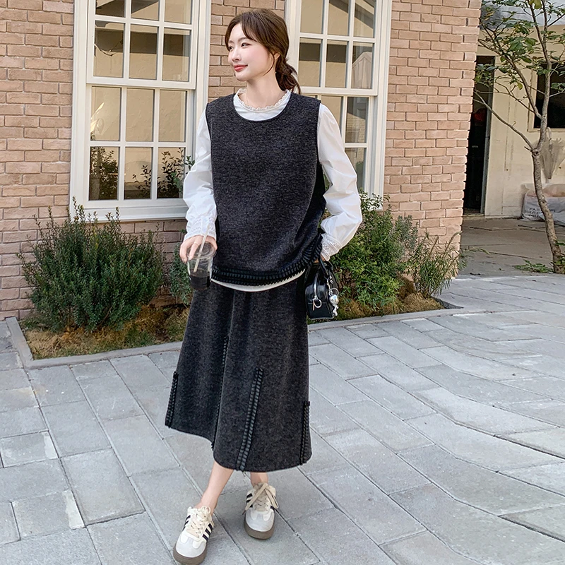 开春穿搭一整套针织马甲套装裙女2025超火ootd高级感半身裙三件套