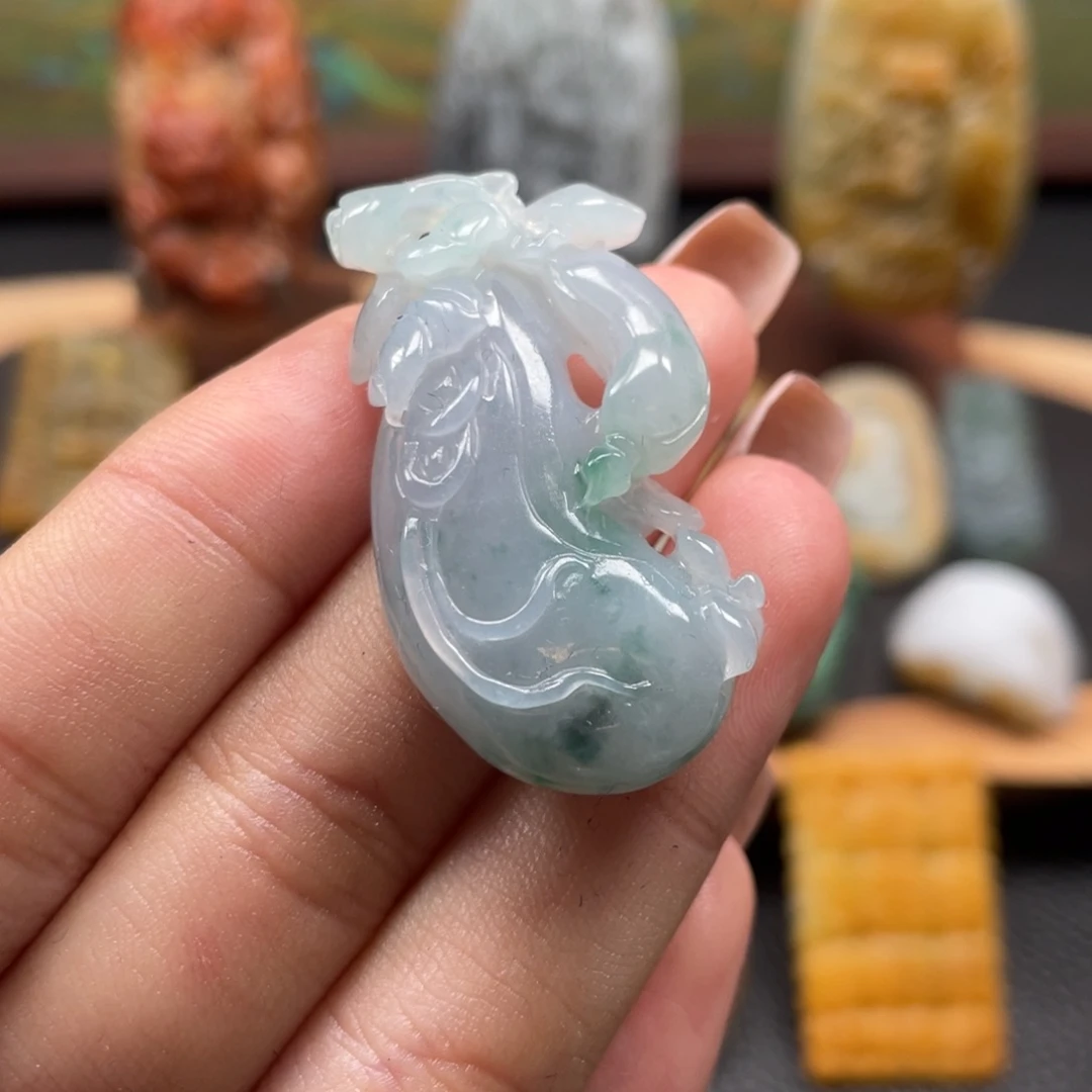 定制翡翠未镶嵌翡翠