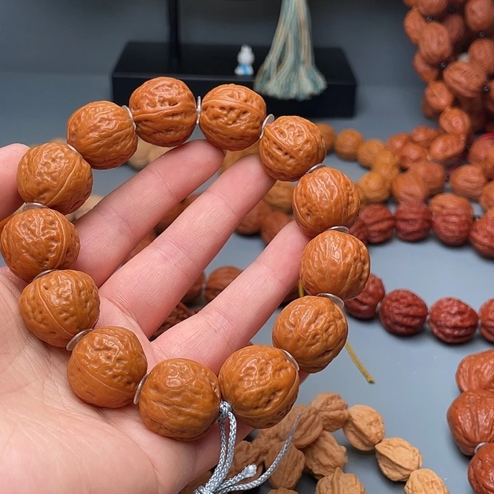 文玩核桃手串圆球