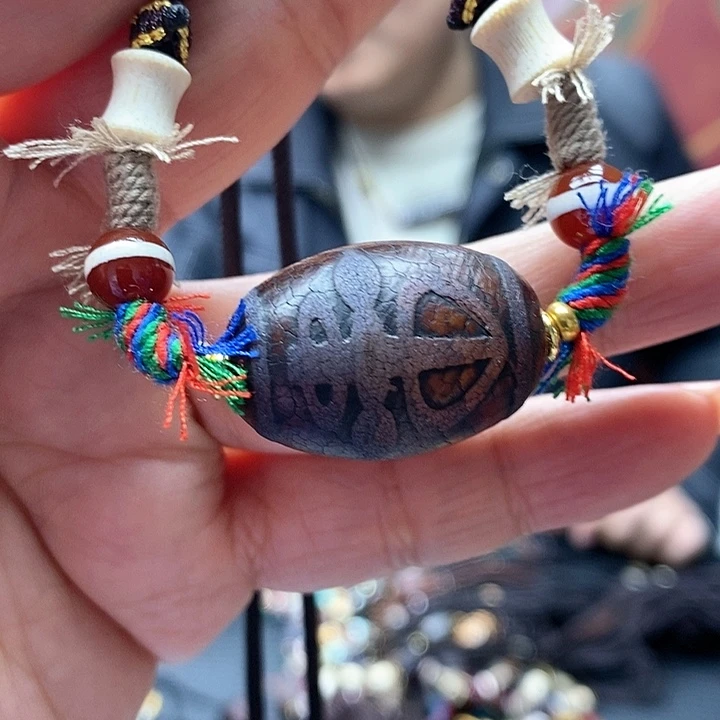 玛瑙/玉髓颈饰合金