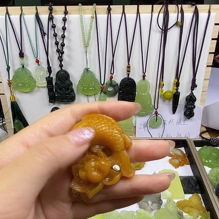 蛇纹石玉合金颈饰75