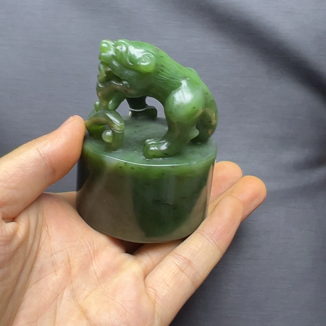 飞***天未镶嵌和田玉挂件