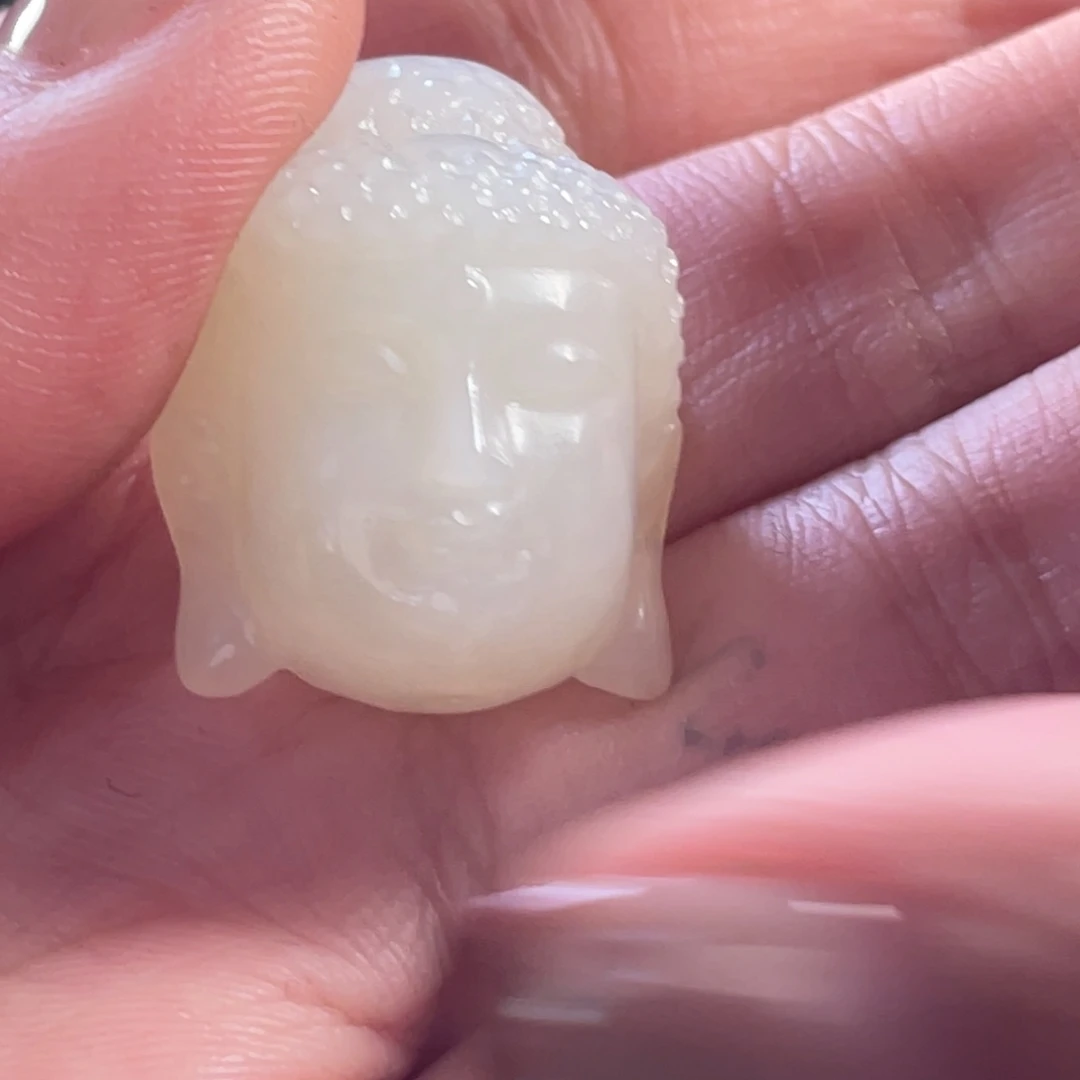 用***0和田玉未镶嵌颈饰