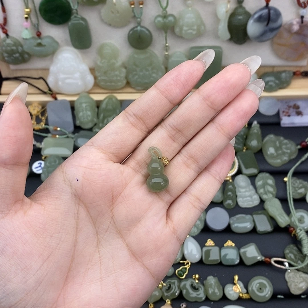 吊坠(不含链)18K金镶嵌和田玉
