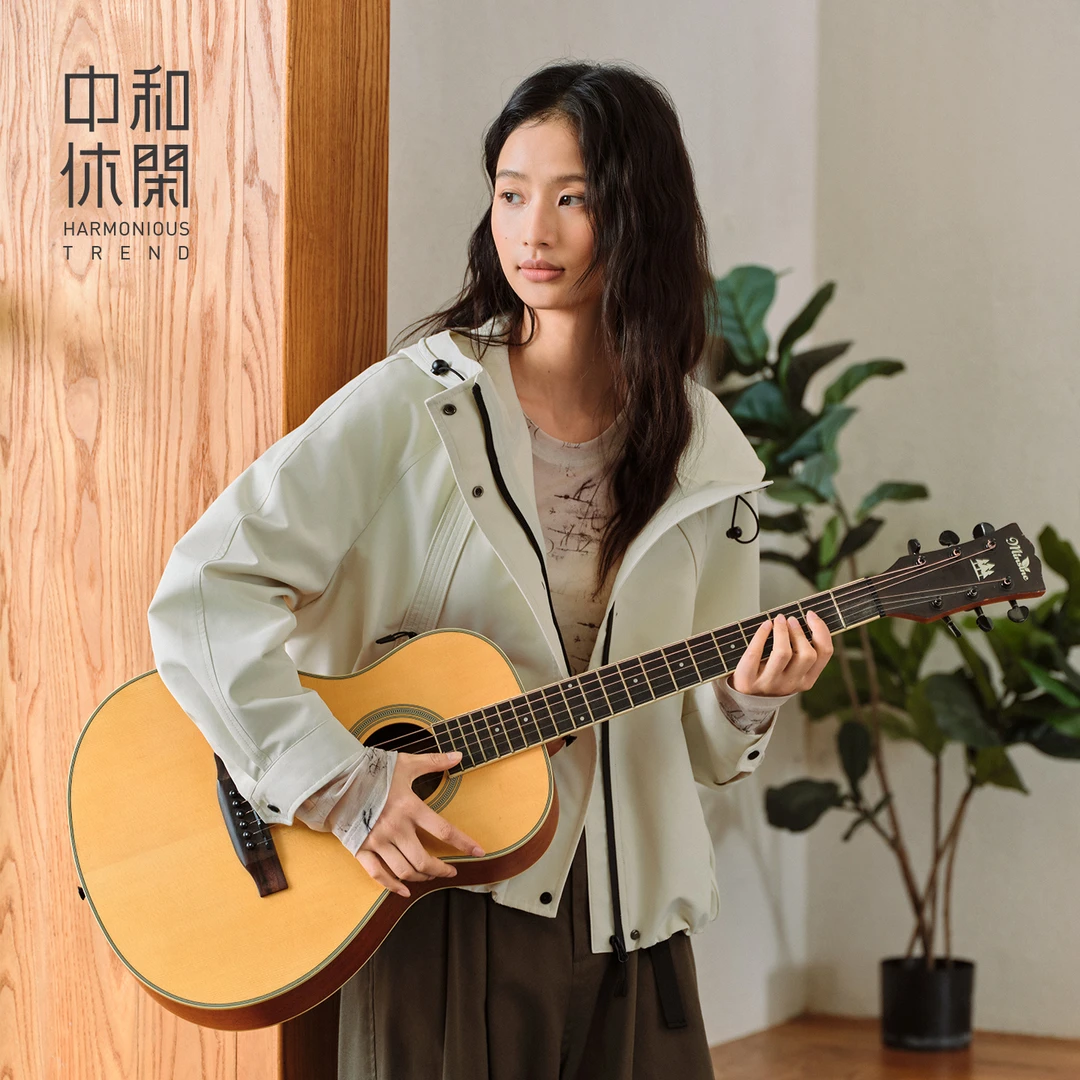 中和休闲秋季外套女2025新款女士短款休闲百搭早秋连帽夹克上衣潮