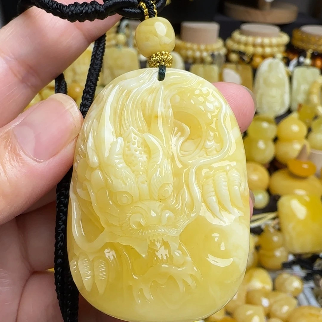 琥珀套链未镶嵌天然白花蜜蜡龙牌吊坠