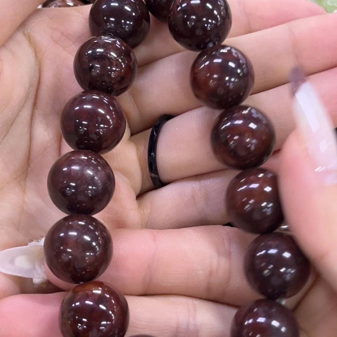 透闪石质玉未镶嵌手链
