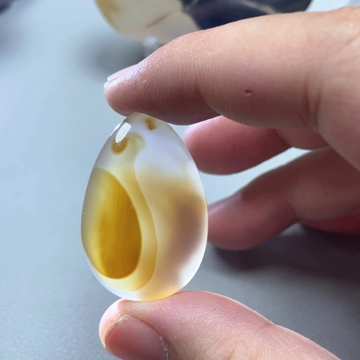 玛瑙/玉髓颈饰未镶嵌唯*