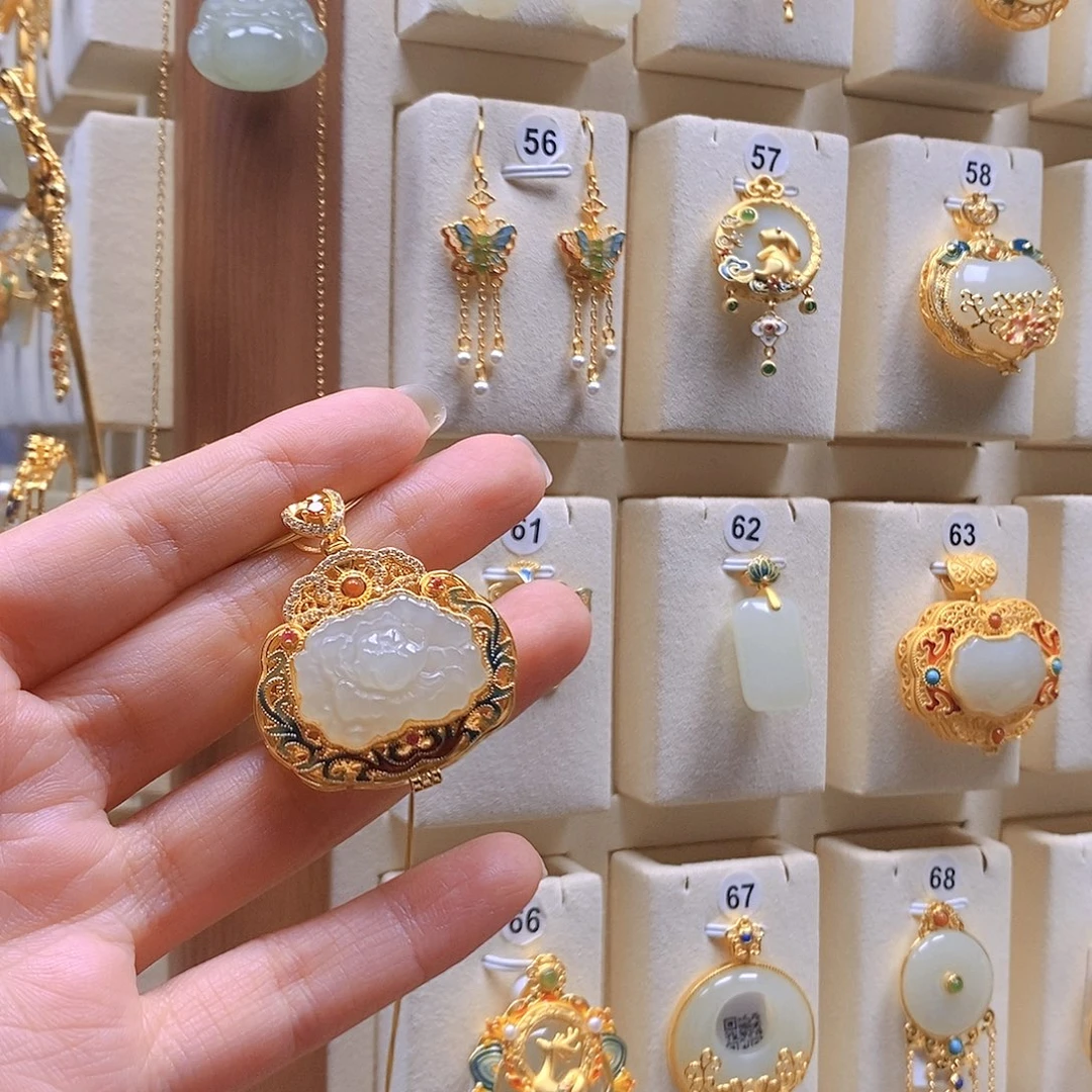颈饰银S925镶嵌和田玉
