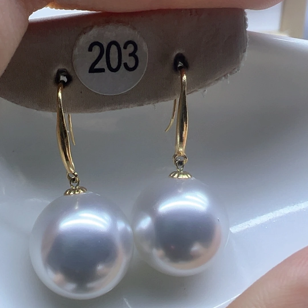 18K金镶嵌淡水珍珠耳饰