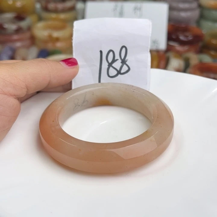 石英质玉微瑕52.8未镶嵌