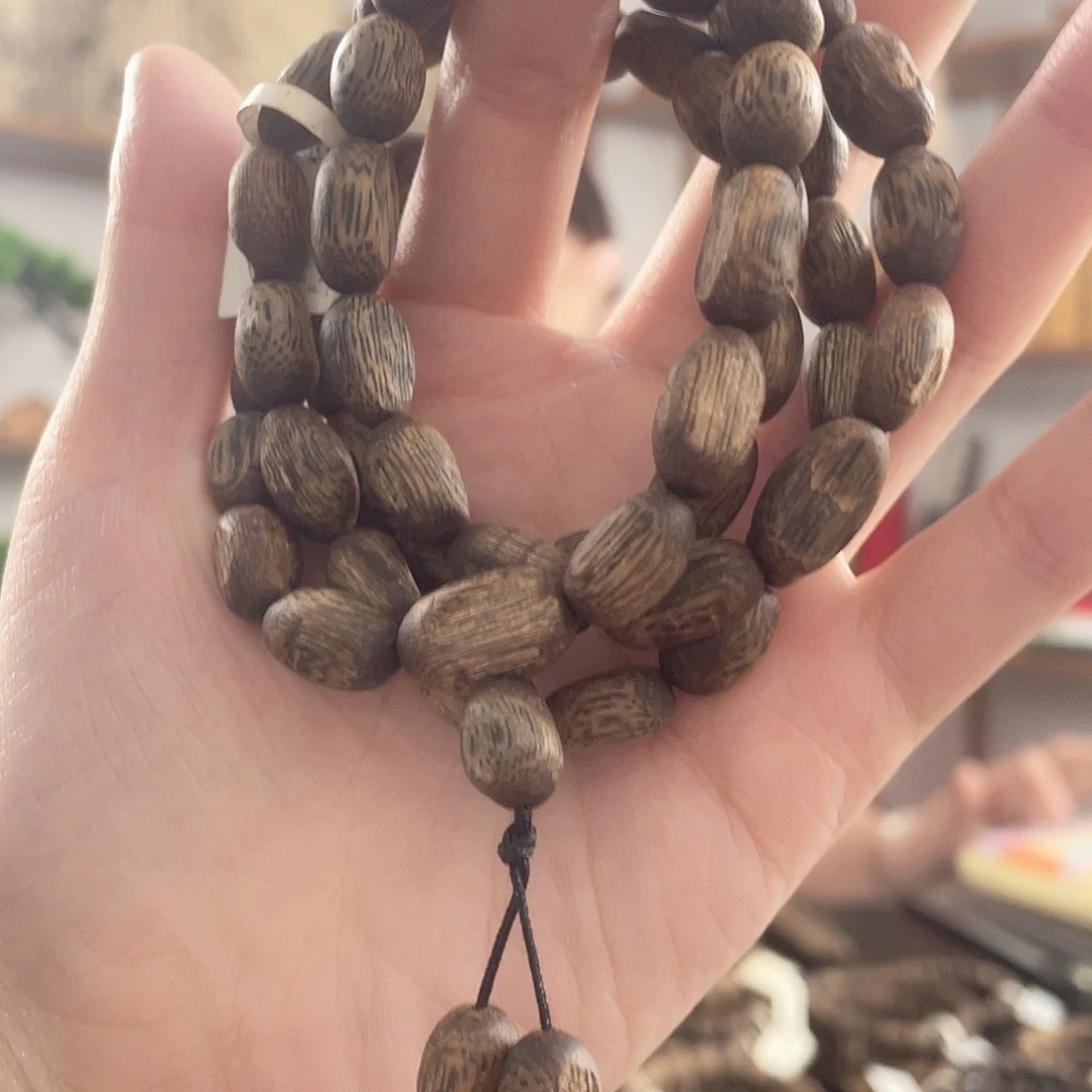 沉香手串多圈小米珠25+