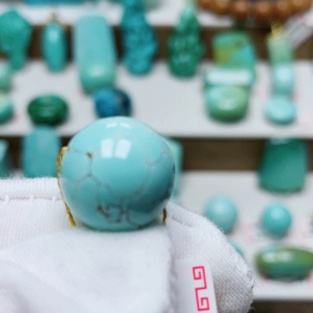 甜***豆绿松石未镶嵌挂件