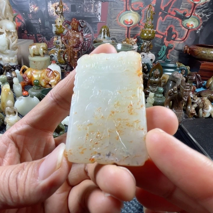 和田玉颈饰未镶嵌骑**影