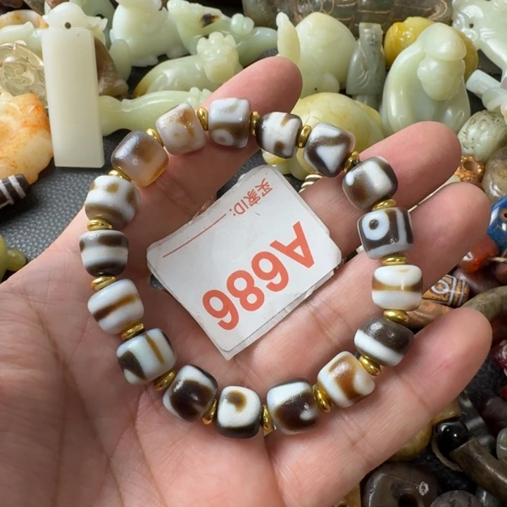 未镶嵌颈饰玛瑙/玉髓