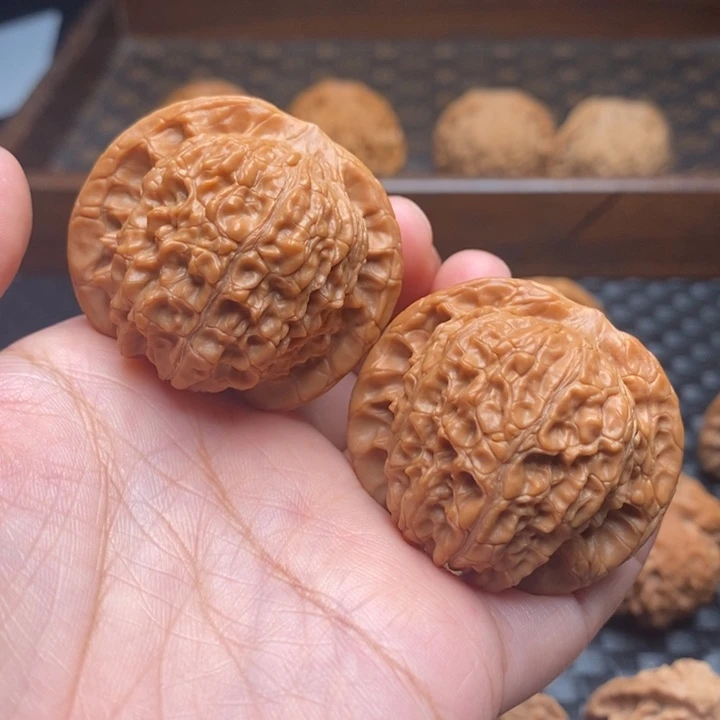文玩核桃把件血麒麟40尺