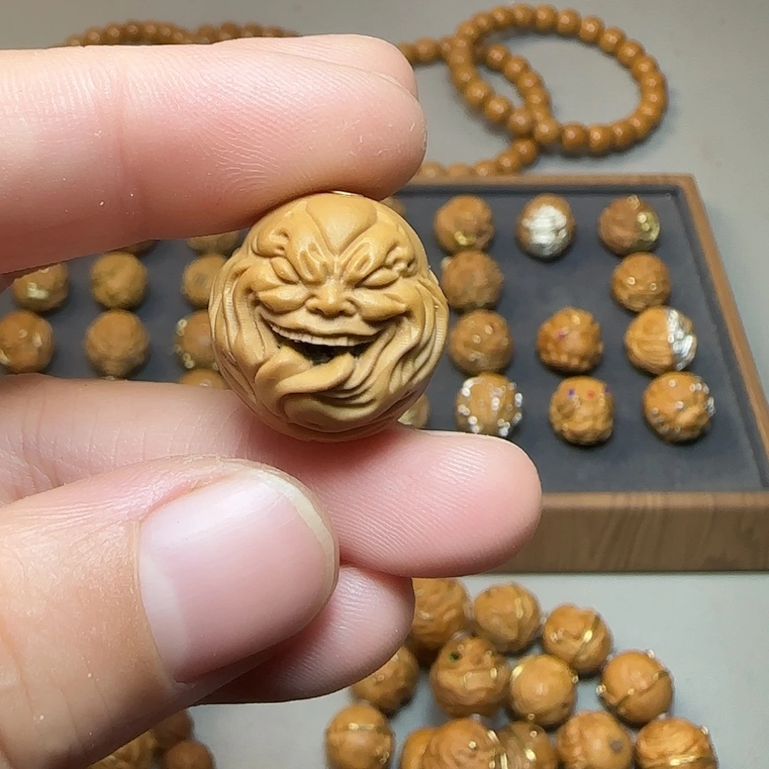 吊坠猴头核桃舔僧微瑕素