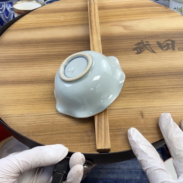 他家瓷器真美…开播了