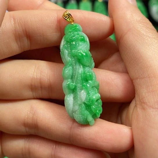 颈饰未镶嵌翡翠吊坠