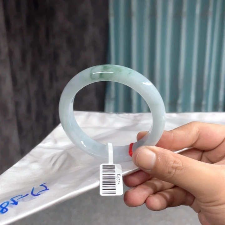 未镶嵌手镯翡翠翡翠手镯