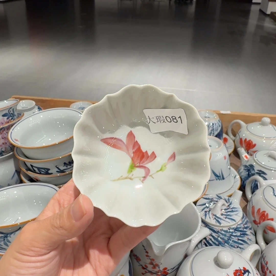 釉下手绘茶具微瑕