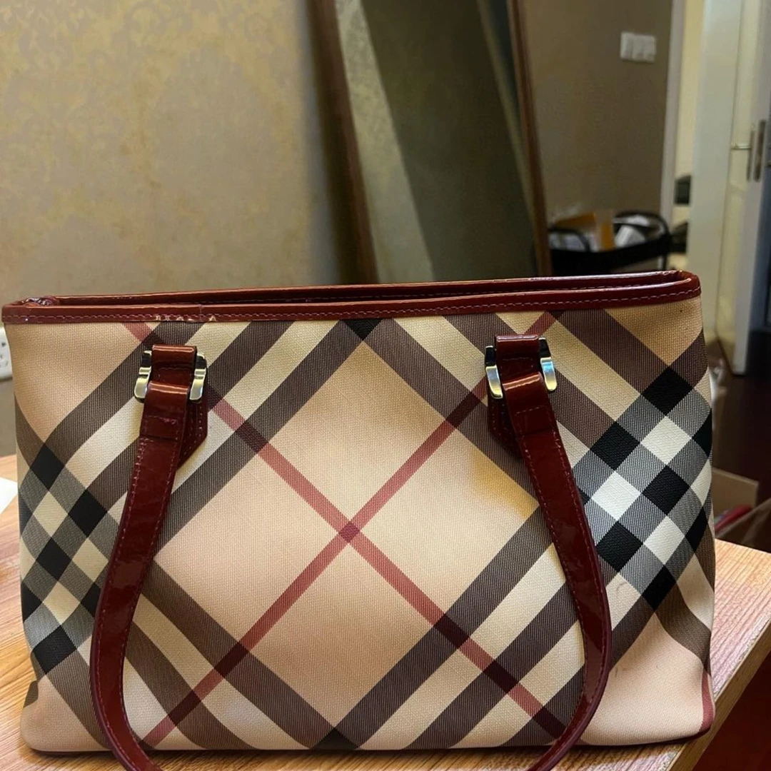 95新  Burberry托特包   20492