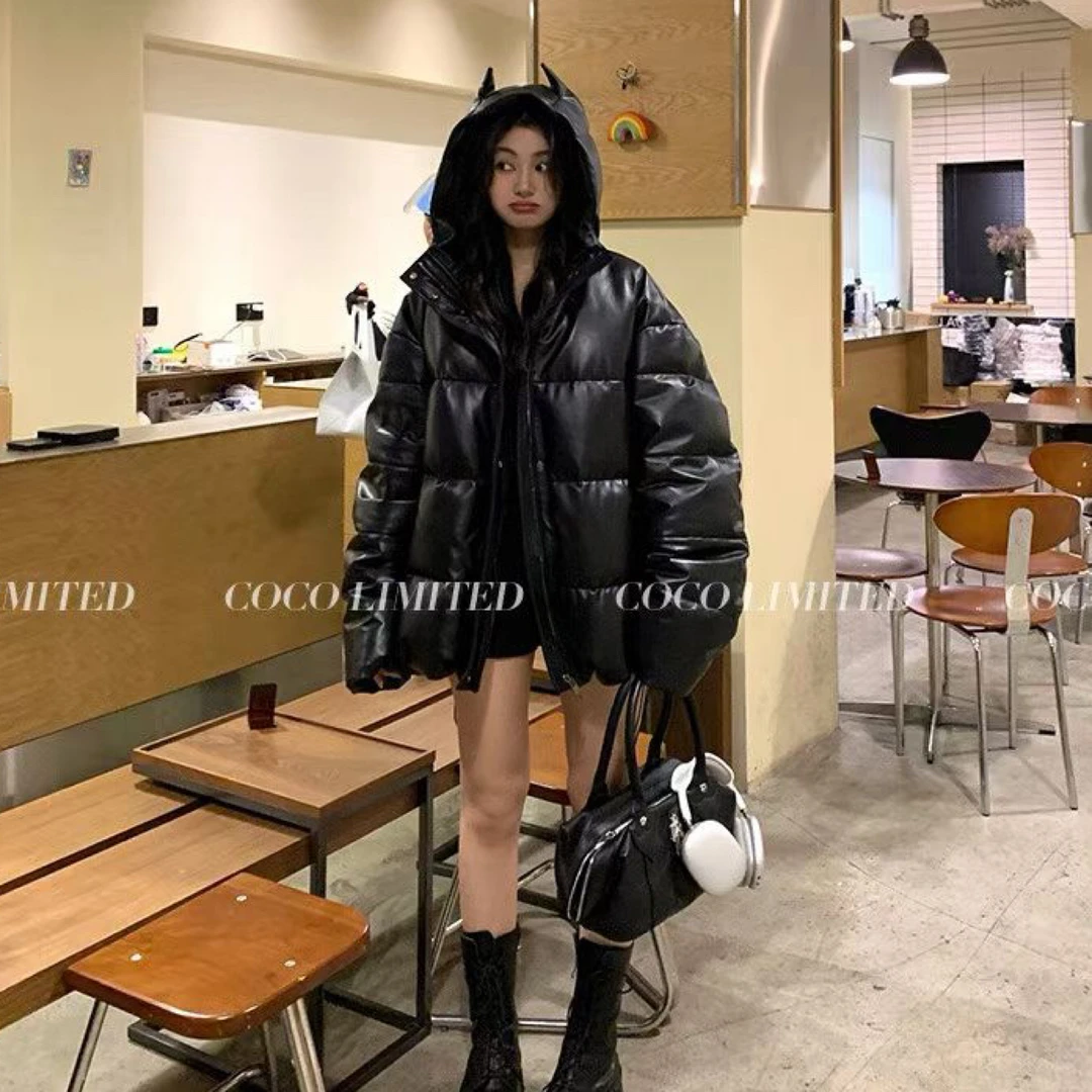 黑色恶魔PU皮羽绒面包服外套女冬季保暖90白鸭绒短款连帽皮羽绒服