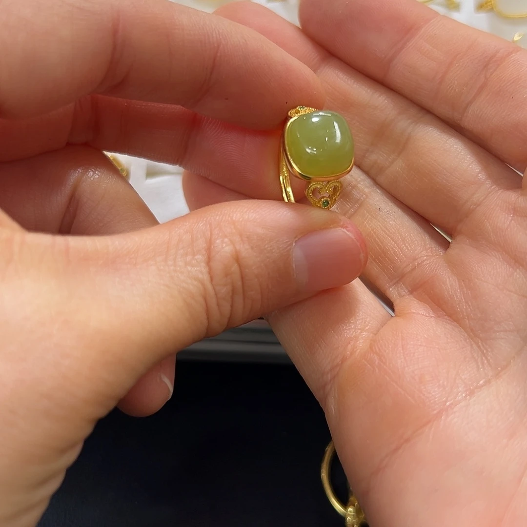 和田玉戒指银S925镶嵌菲*