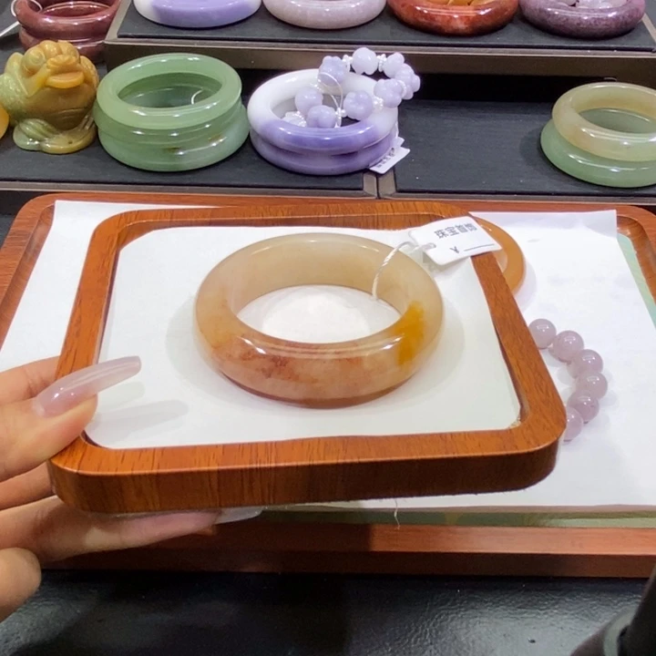 石英质玉未镶嵌手镯55