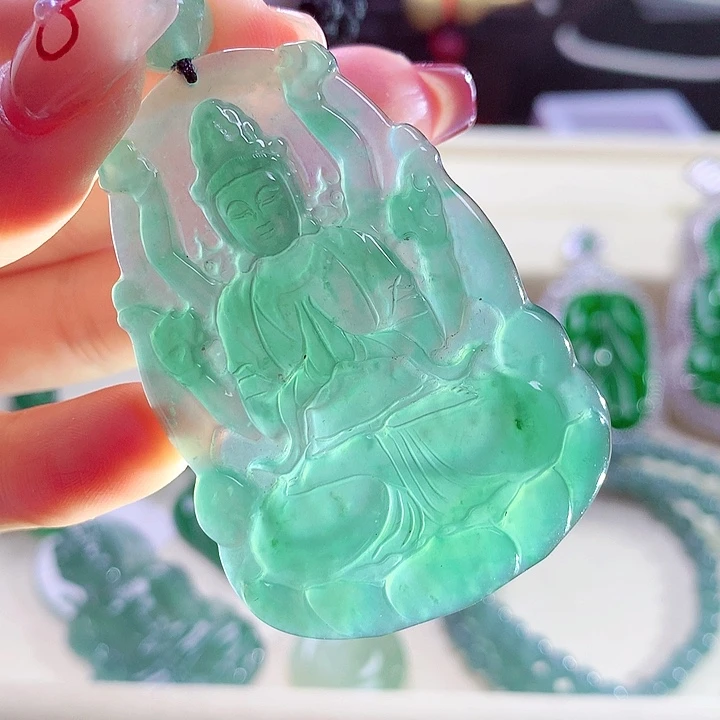 翡翠颈饰未镶嵌天然