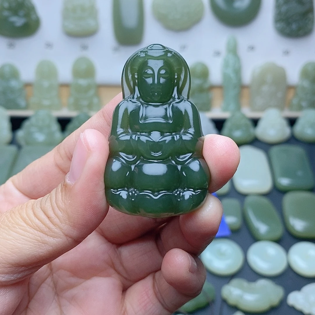 和田玉未镶嵌颈饰