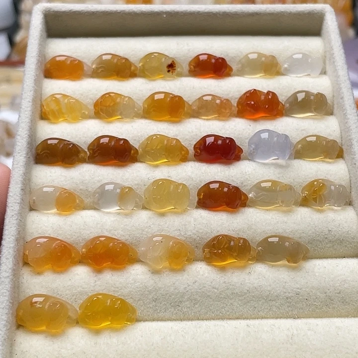 玛瑙/玉髓未镶嵌玛瑙戒指趴趴猫