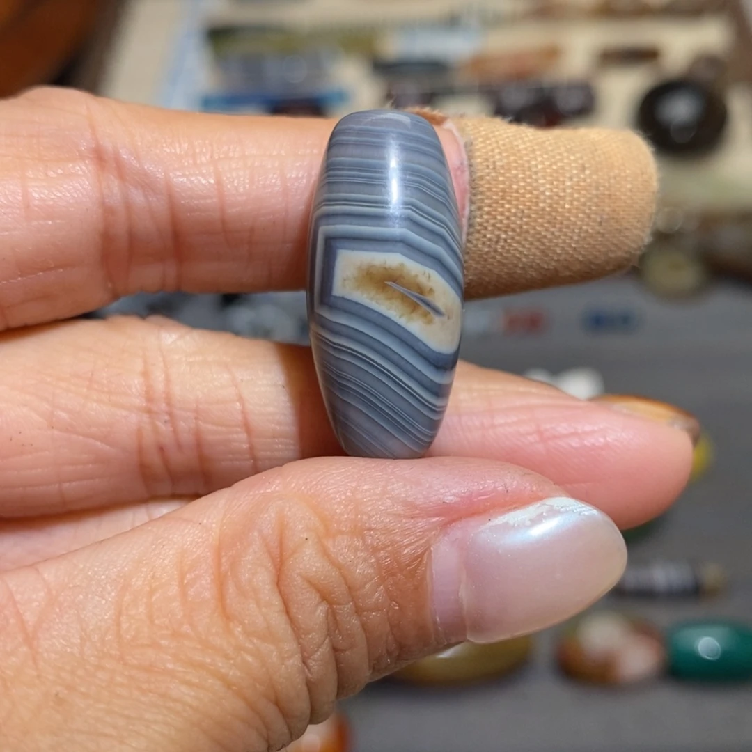 默***酒玛瑙/玉髓合金手链