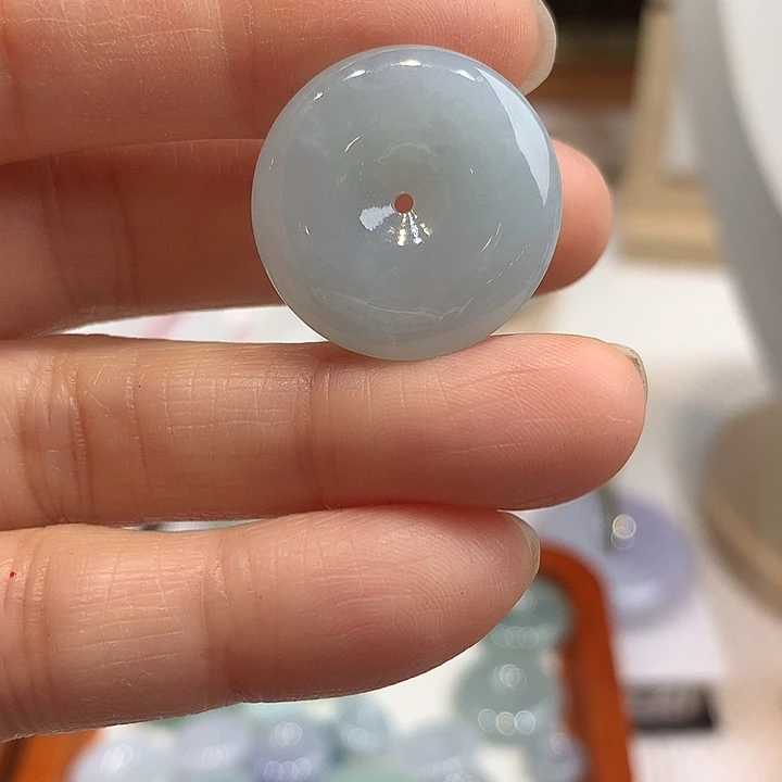 翡翠未镶嵌颈饰56