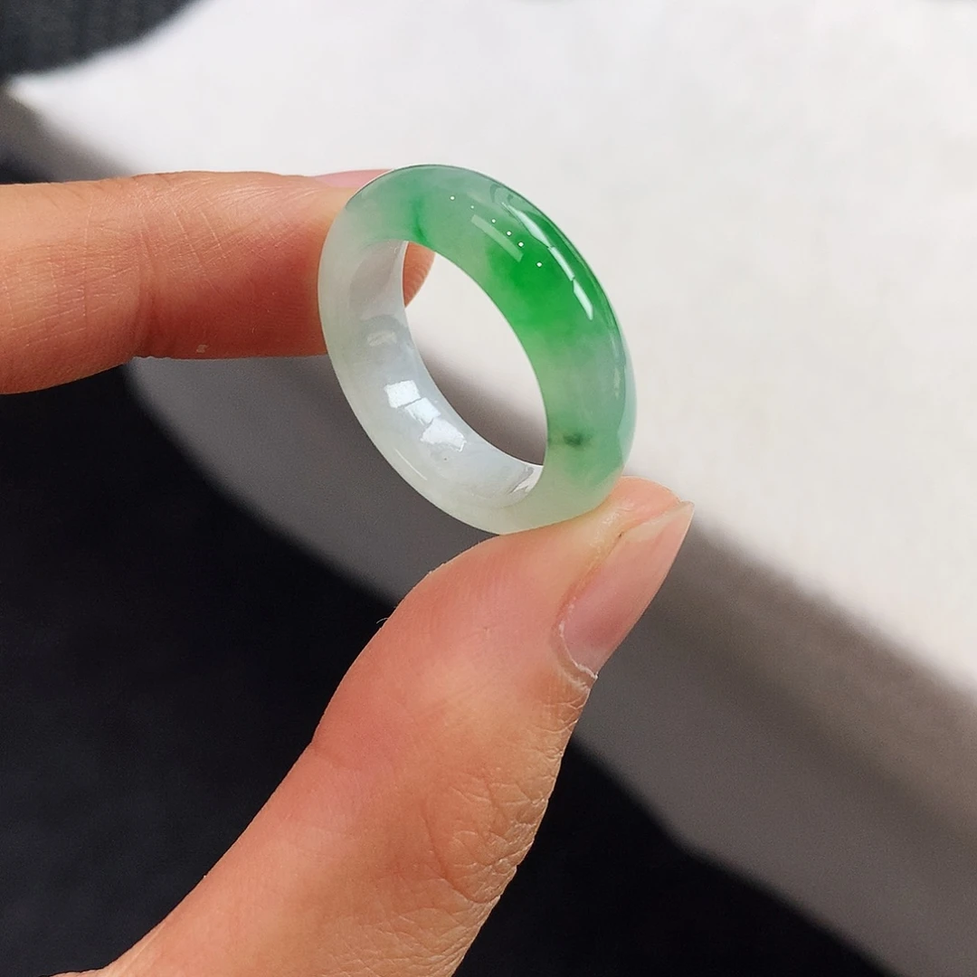 翡翠未镶嵌戒指19号