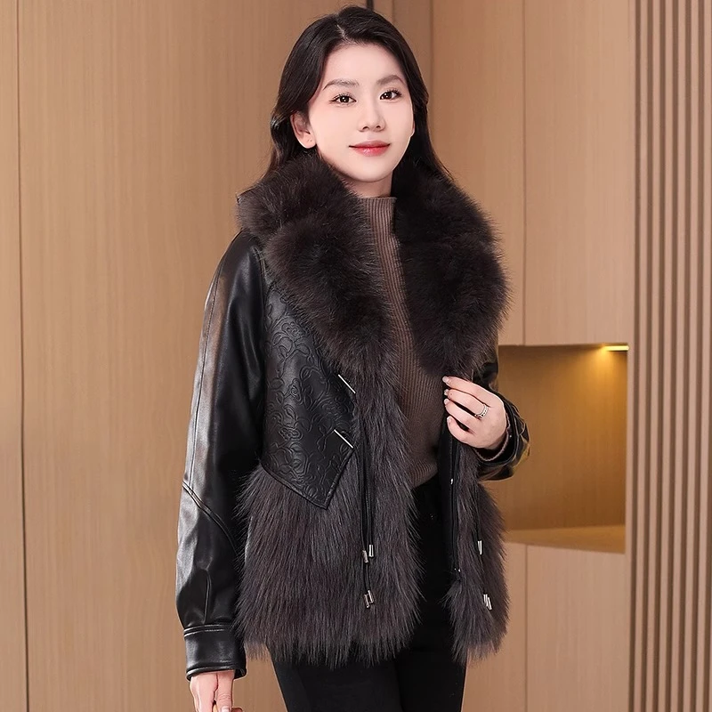 2025羽绒服长袖厚款修身型秋冬显瘦连帽修身保暖加绒加厚洋气休闲