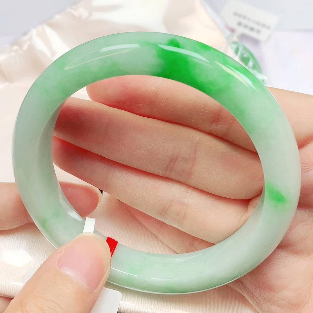 翡翠未镶嵌手镯抖音112，63圈