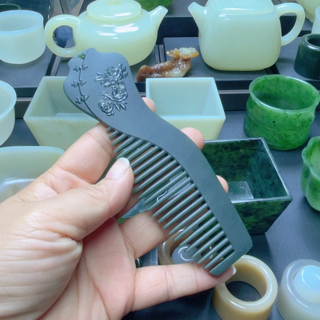 明***山和田玉未镶嵌挂件