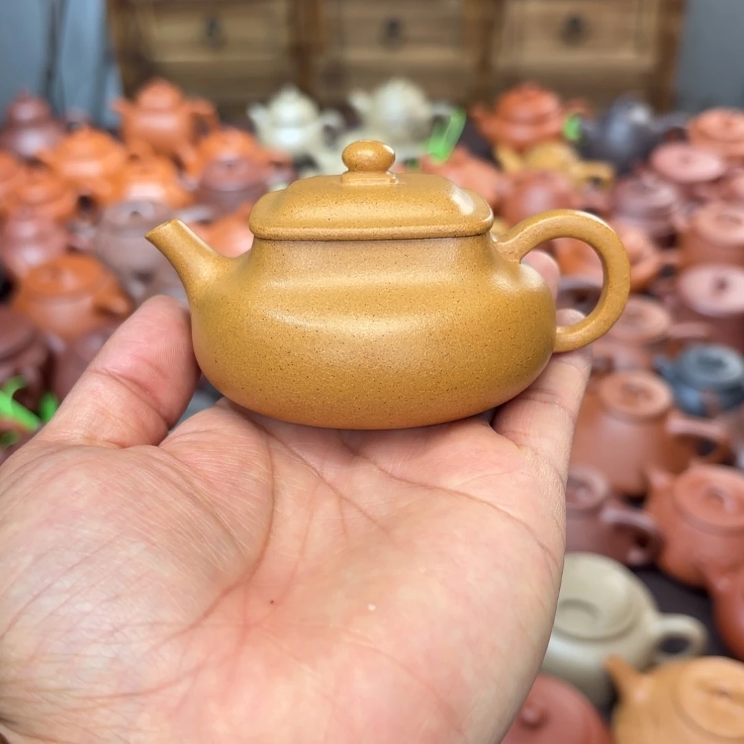紫砂茶壶乾坤100毫升黄金段