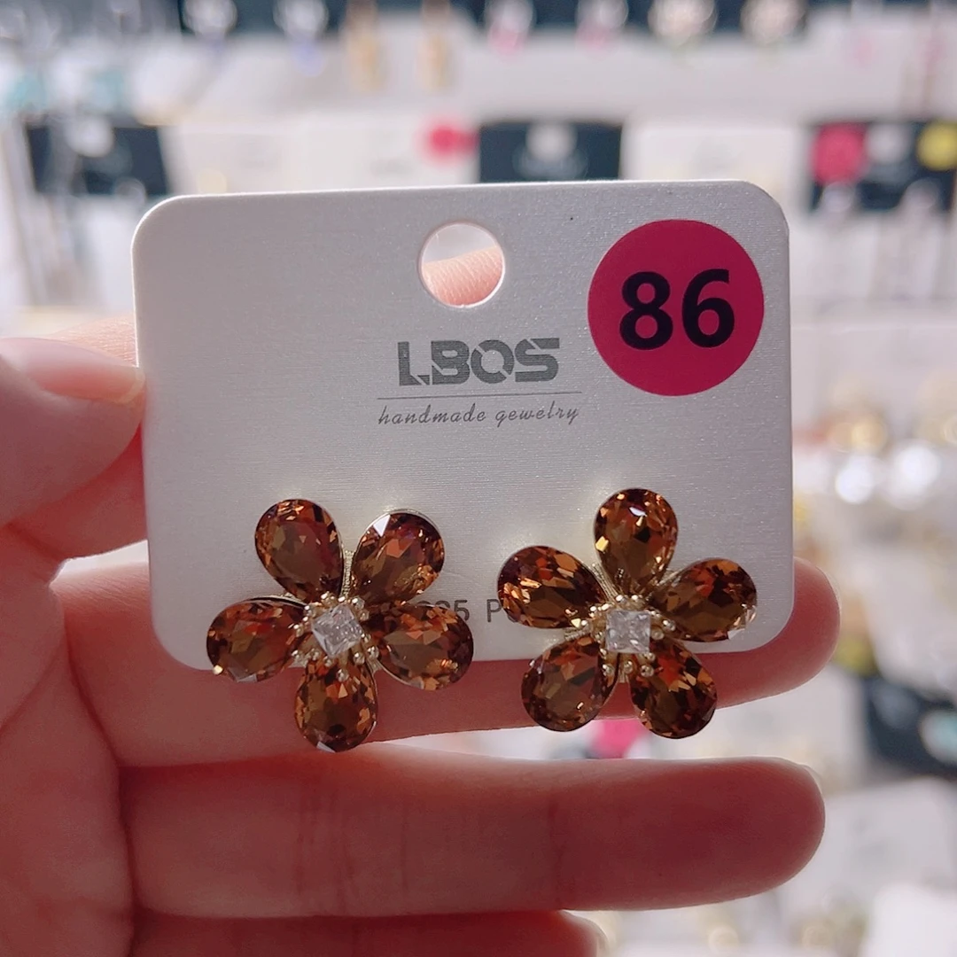 小***宝锆石纯铜合金耳环