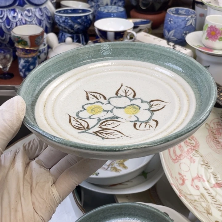 他家瓷器真美…开播了