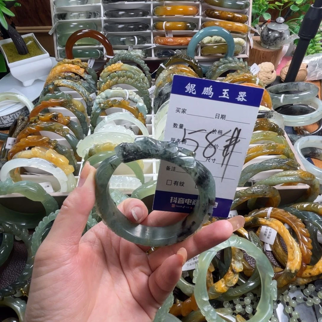 未镶嵌蛇纹石玉手镯