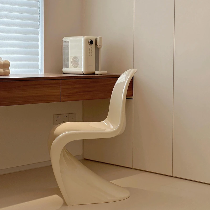 家用电脑椅潘东椅亚克力书桌椅女生卧室衣帽间化妆椅靠背梳妆凳子