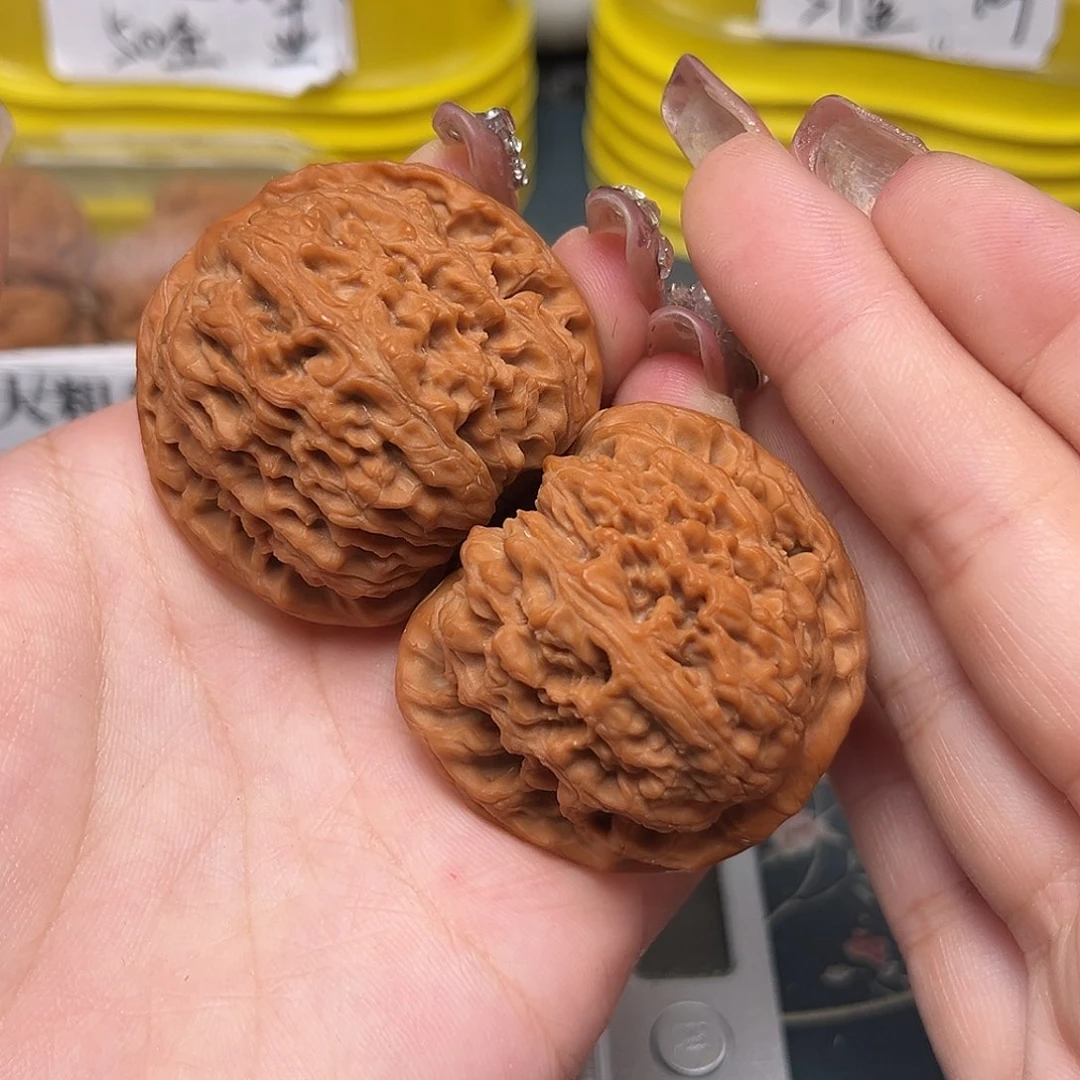 大***江文玩核桃把件44-28356-02