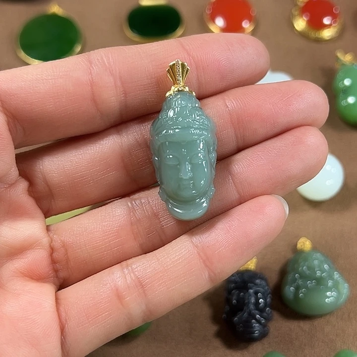 和田玉18K金镶嵌颈饰36*15*12